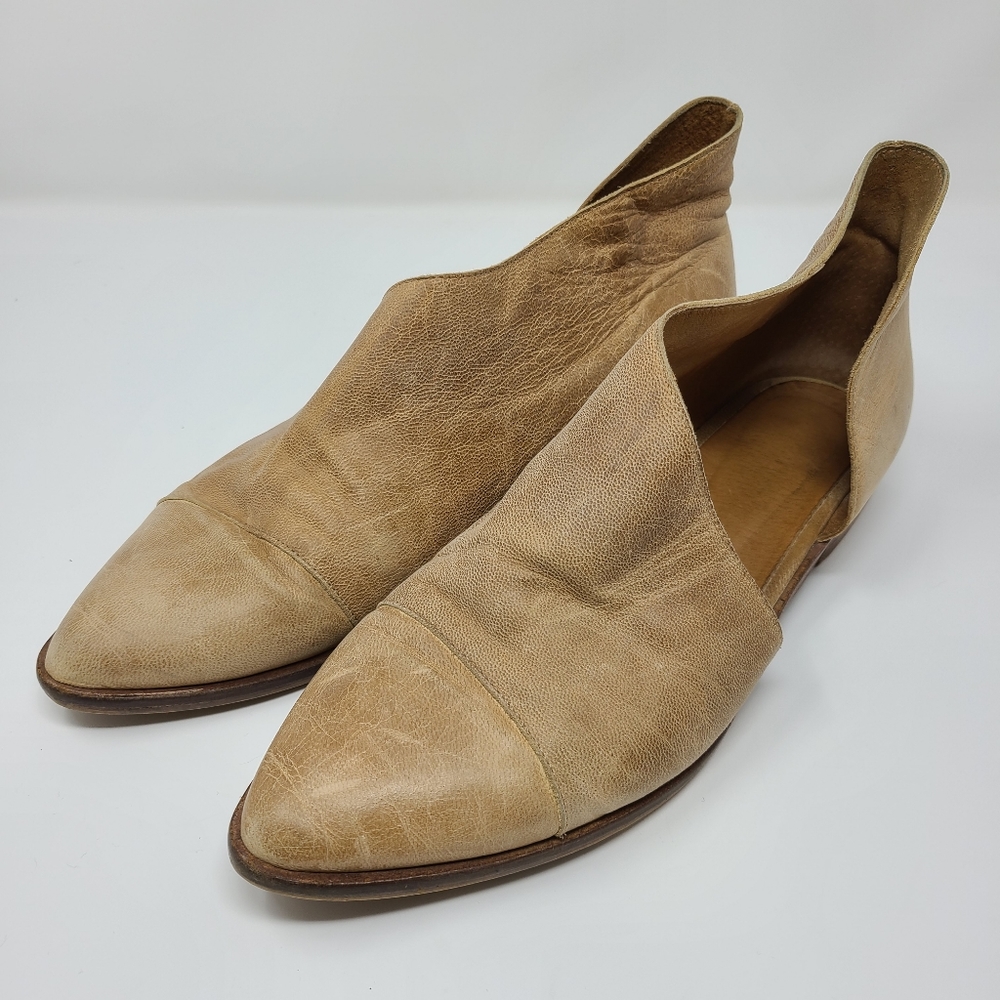 Free People Royale Flat in Brown